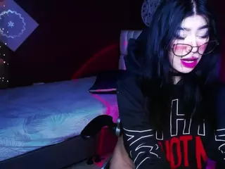 sarayy-collins's Live Sex Cam Show