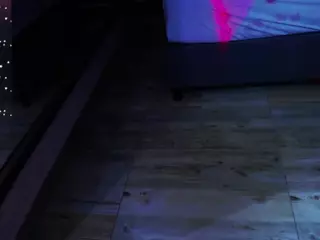 sarayy-collins's Live Sex Cam Show