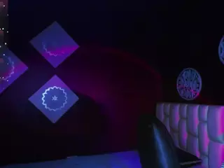 sarayy-collins's Live Sex Cam Show