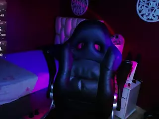 sarayy-collins's Live Sex Cam Show