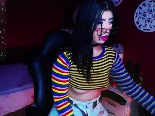 sarayy-collins's Live Sex Cam Show