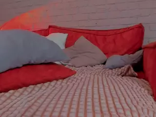 BettyKors's Live Sex Cam Show