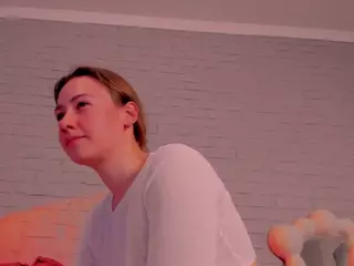 BettyKors's Live Sex Cam Show