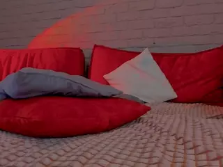 BettyKors's Live Sex Cam Show