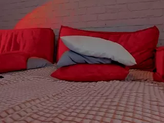 BettyKors's Live Sex Cam Show