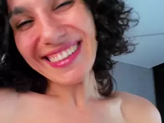 Curly-Sue's Live Sex Cam Show