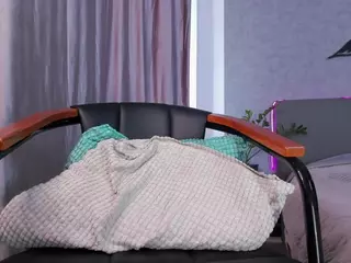 Curly-Sue's Live Sex Cam Show