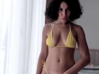 Live cam show with Curly-Sue