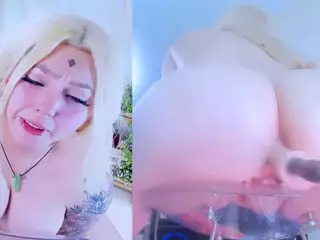 S i m o n e's Live Sex Cam Show