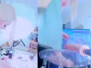 S i m o n e's Live Sex Cam Show