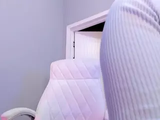 akura011's Live Sex Cam Show