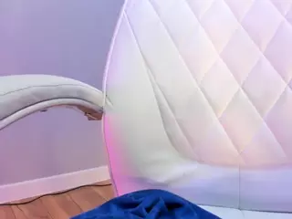 akura011's Live Sex Cam Show