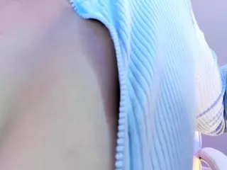 akura011's Live Sex Cam Show