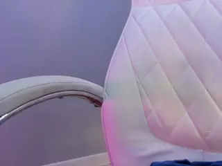 akura011's Live Sex Cam Show