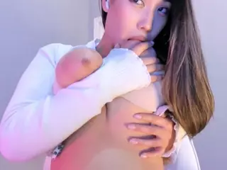 akura011's Live Sex Cam Show