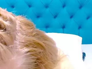 Nayla-Garner's Live Sex Cam Show