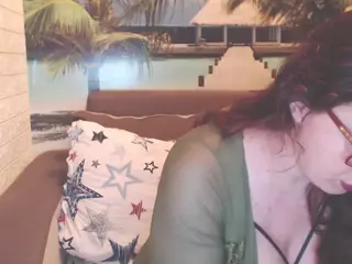 QueenNatashaX's Live Sex Cam Show