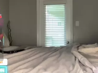 essenceblaque's Live Sex Cam Show