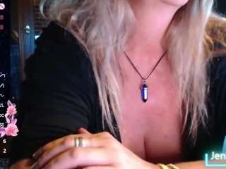 Live cam show with JennaDeluxe