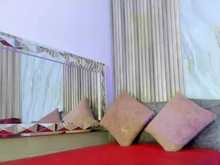BriannaChelsea's Live Sex Cam Show