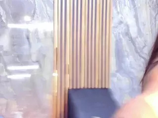 laurasaenz01's Live Sex Cam Show