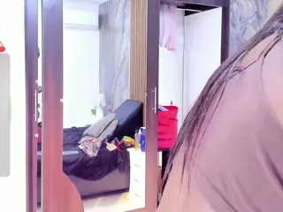 laurasaenz01's Live Sex Cam Show