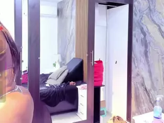 laurasaenz01's Live Sex Cam Show