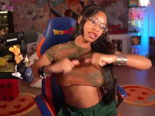 OTC Zia's Live Sex Cam Show