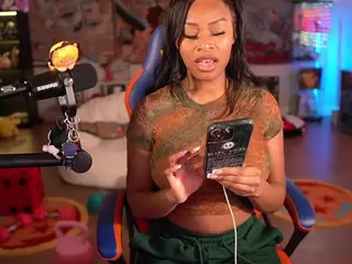 OTC Zia's Live Sex Cam Show