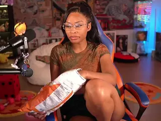 OTC Zia's Live Sex Cam Show