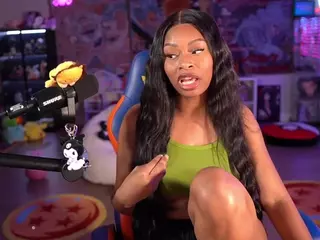 OTC Zia's Live Sex Cam Show