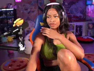 OTC Zia's Live Sex Cam Show
