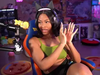 OTC Zia's Live Sex Cam Show