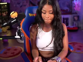 OTC Zia's Live Sex Cam Show