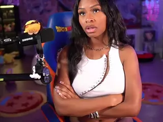 OTC Zia's Live Sex Cam Show