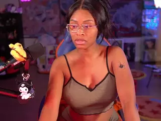 OTC Zia's Live Sex Cam Show