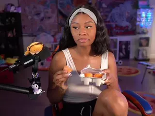 OTC Zia's Live Sex Cam Show