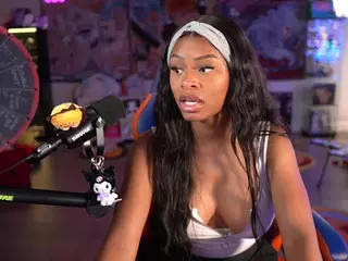 OTC Zia's Live Sex Cam Show