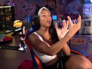 OTC Zia's Live Sex Cam Show