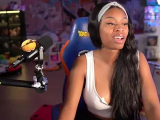 OTC Zia's Live Sex Cam Show