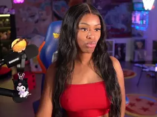 OTC Zia's Live Sex Cam Show