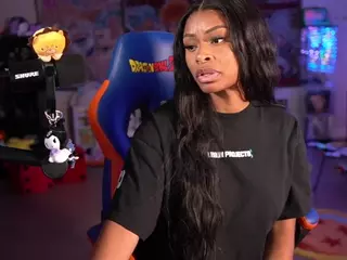 OTC Zia's Live Sex Cam Show