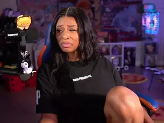 OTC Zia's Live Sex Cam Show
