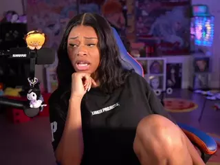 OTC Zia's Live Sex Cam Show