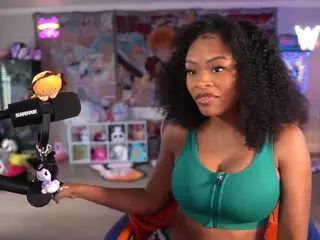 OTC Zia's Live Sex Cam Show