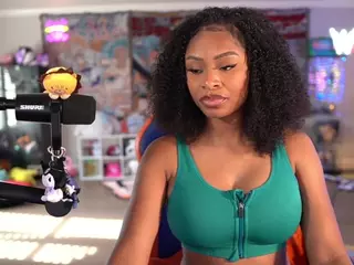 OTC Zia's Live Sex Cam Show