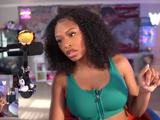 OTC Zia's Live Sex Cam Show