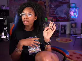 OTC Zia's Live Sex Cam Show