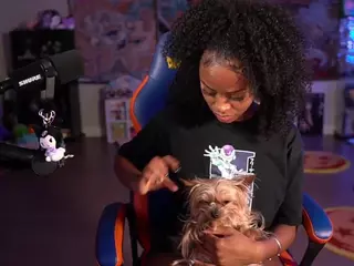 OTC Zia's Live Sex Cam Show
