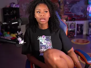 OTC Zia's Live Sex Cam Show